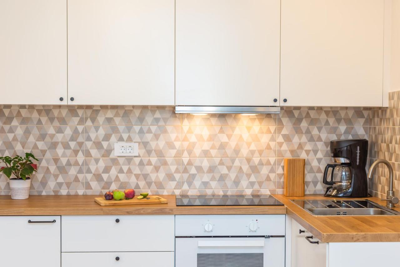 Adris Apartments Omiš Zewnętrze zdjęcie