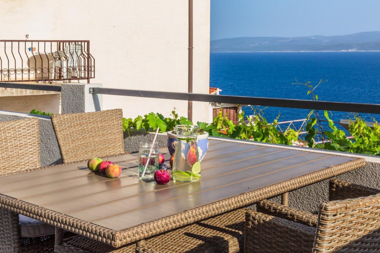 Adris Apartments Omiš Zewnętrze zdjęcie