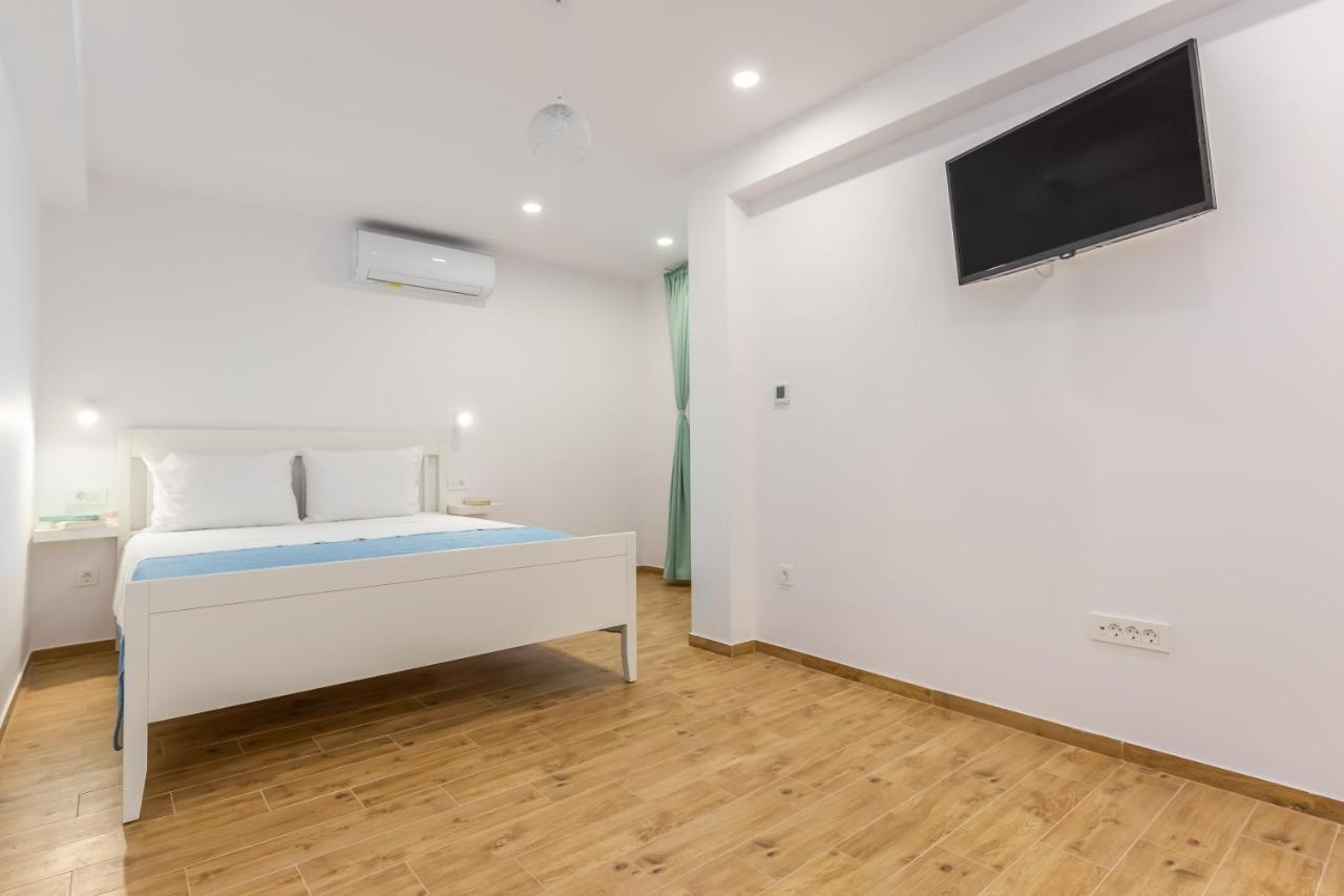 Adris Apartments Omiš Zewnętrze zdjęcie
